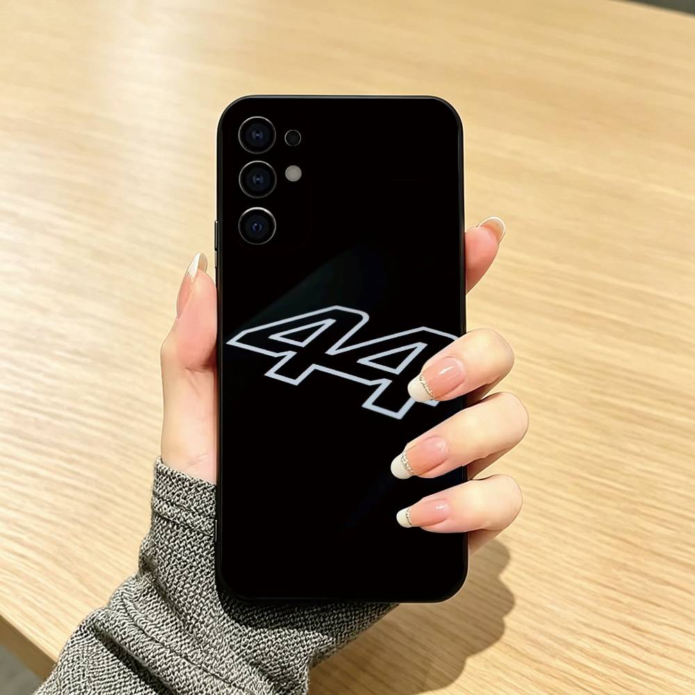 Чехол для телефона Sports 44 L – обзор и цена Phone Cases Hamilton